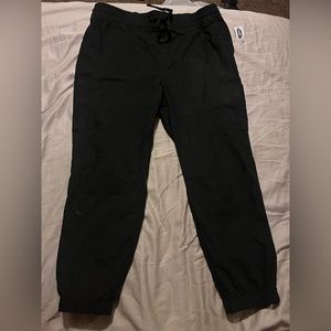 NWT black cargo joggers